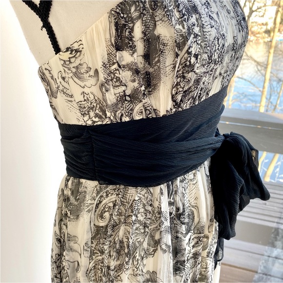 BCBG Max Azaria ..Black & off-white Silk Maxi dress . Size 6P . SO BEAUTIFUL ♥️ - Picture 7 of 16